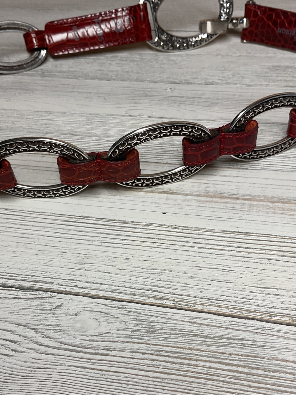 Ladies Brighton Red Leather Silver Rings Clasp Belt Size 32 faux croc - Picture 4 of 11